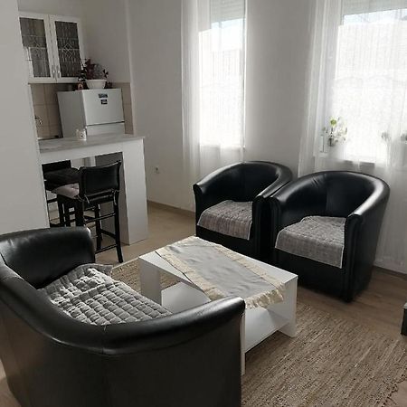 Dreams Apartments Ni Exterior foto